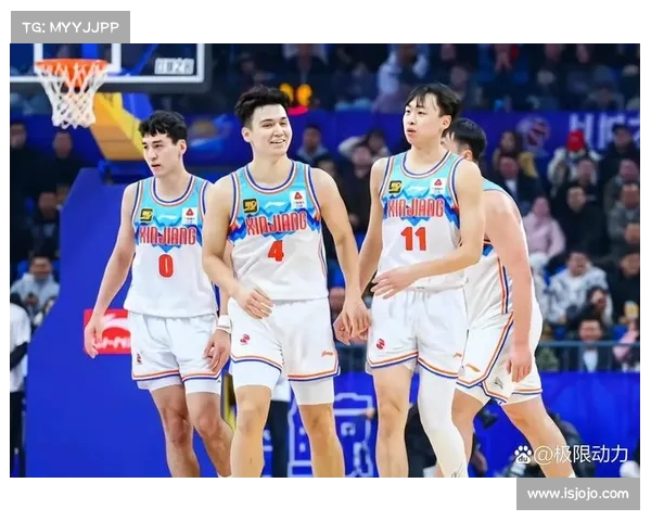CBA主教练如何带领球队突破瓶颈提升战术水平与团队协作能力 CBA主教练如何带领球队突破瓶颈提升战术水平与团队协作能力